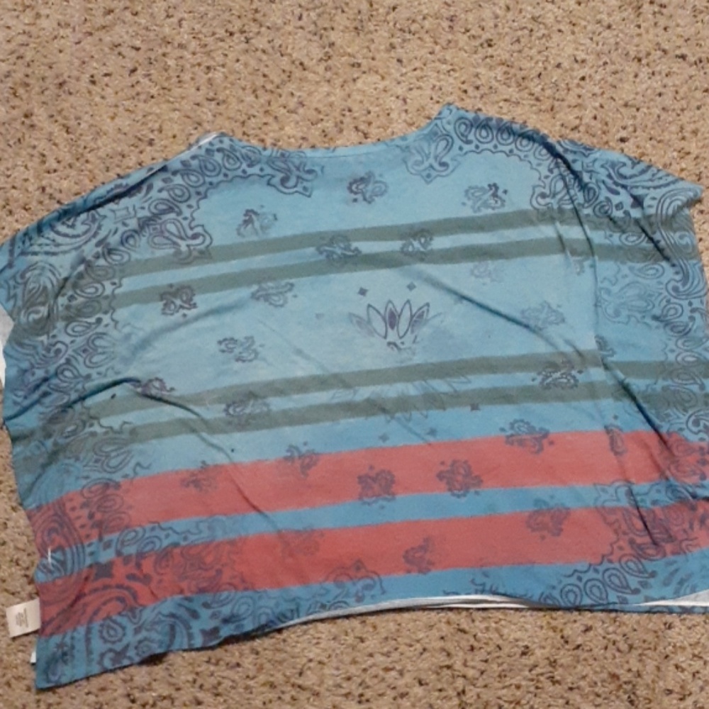 Shirt - Picture 2 of 2